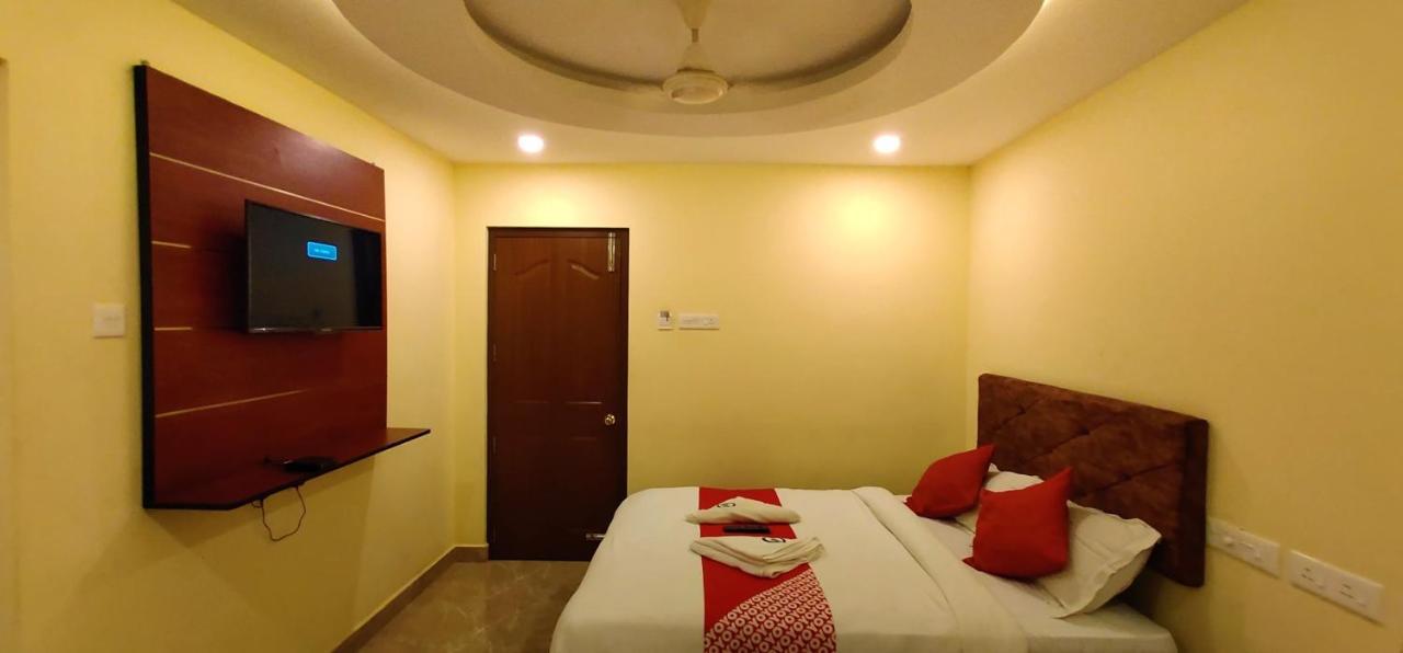 Hotel Green Plaza Thrissur Екстериор снимка